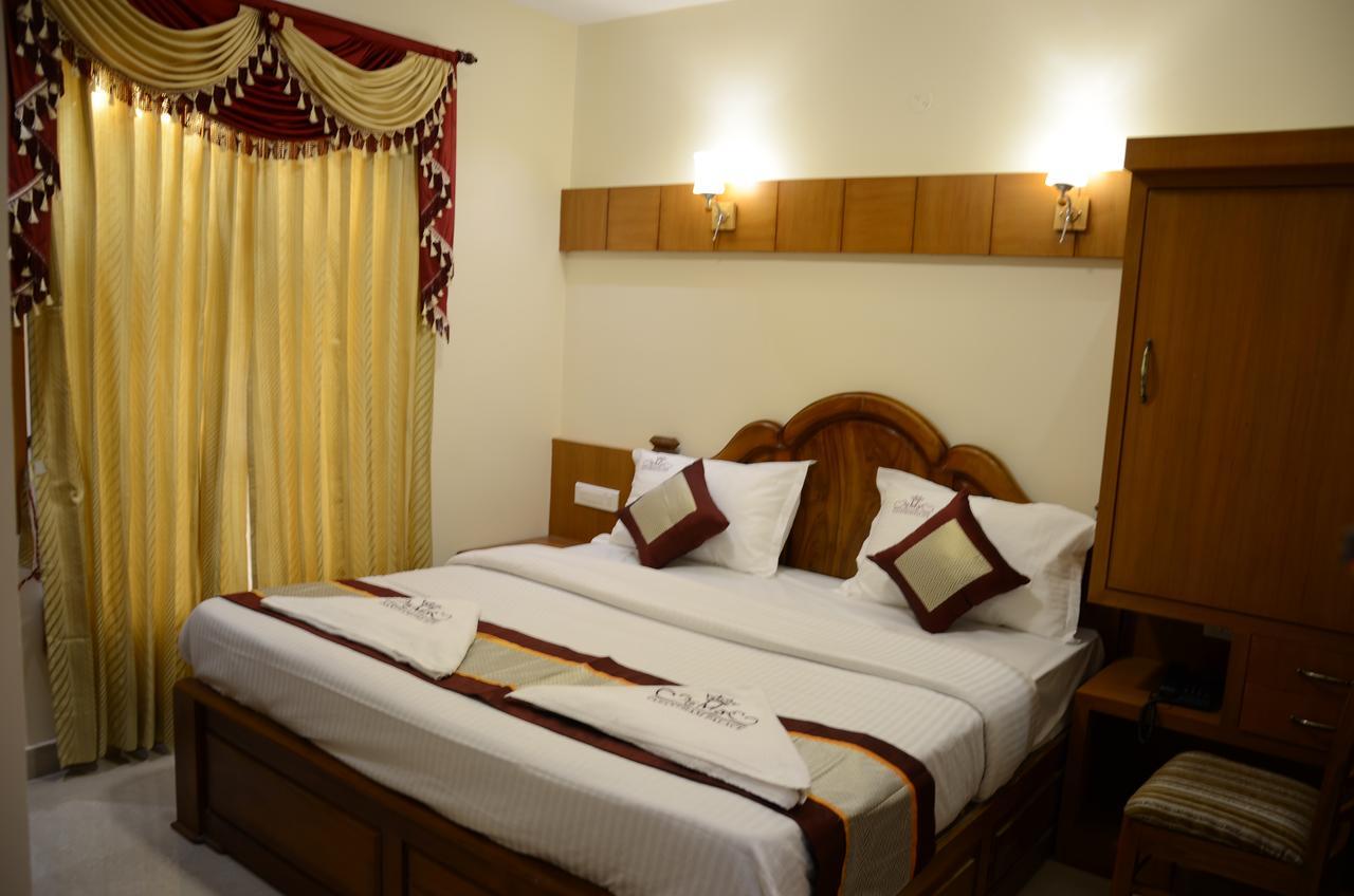 Hotel Vasantham Palace Utakamand Zewnętrze zdjęcie